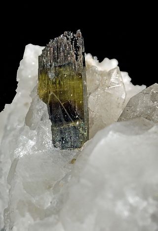 <span class="mw-page-title-main">Foitite</span> Tourmaline mineral