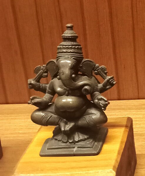 File:Ganesha in Bronze Vijayanagar Empire 13th century.jpg