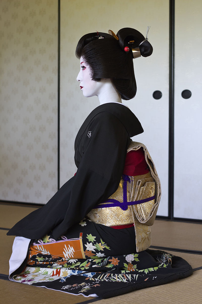 Share 128+ japanese hairstyle kimono super hot