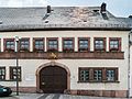 Ehemaliger Gasthof Zum Goldenen Löwen in geschlossener Bebauung