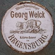 Georg Welck, Furrier in Regensburg, lid of a muff bandbox, ca. 1900.JPG