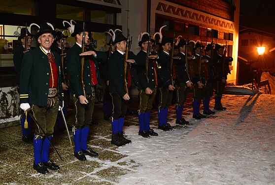 Eine Formation der Goldegger Schützen, Goldegg im Pongau, Salzburg (state) Austria