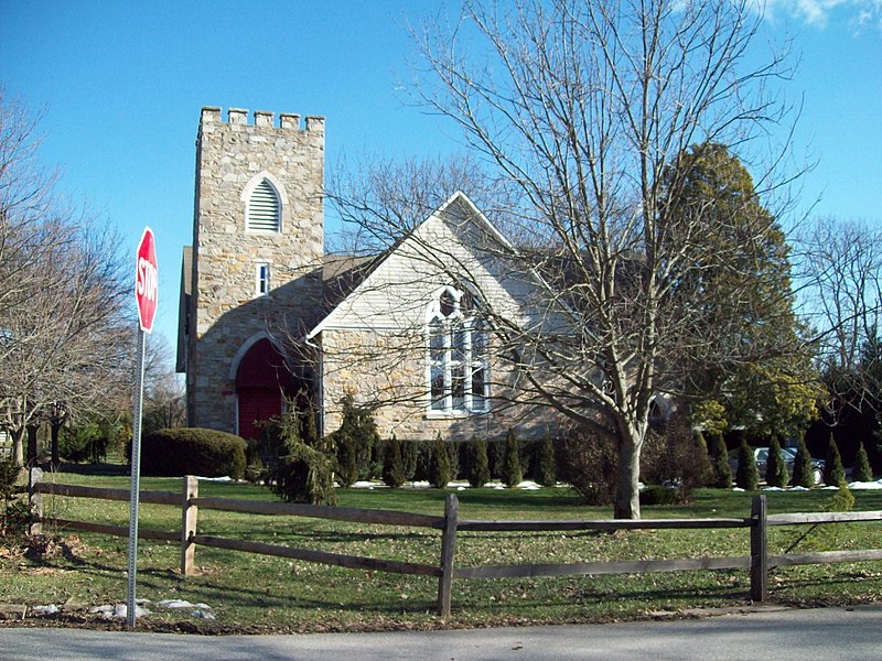 File:Green Spring Valley Historic District Church Dec 09.JPG