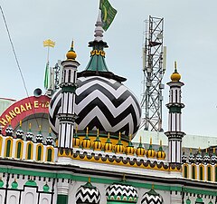 Gumbad Of Dargah Aala Hazrat 5.jpg