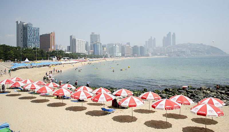 File:Haeundae Beach in Busan.jpg