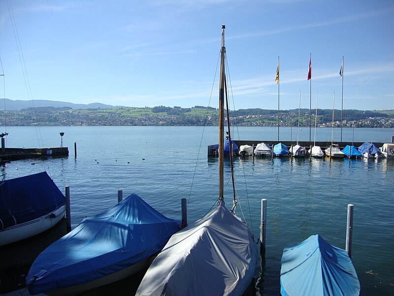 File:Hafen von Männedorf.JPG