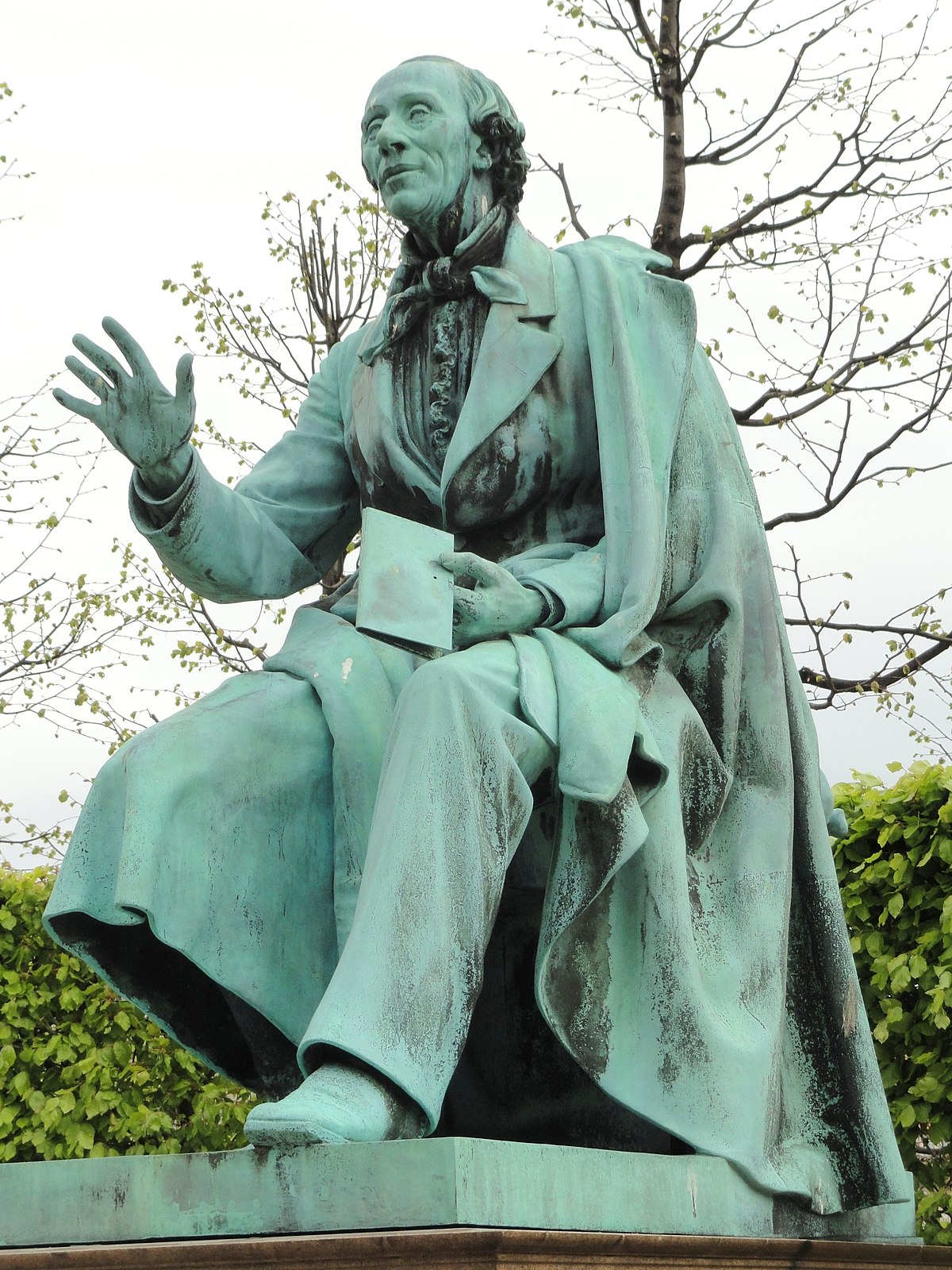Hans Christian Andersen Statue – Scandinavian Heritage Association
