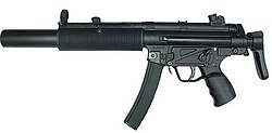 Heckler Koch MP5 SD3 з інтаграваным глушыцелем