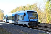 Čeština: Železniční vůz Stadler Regio-Shuttle ČD 840 v železniční zastávce Bílý Potok pod Smrkem.