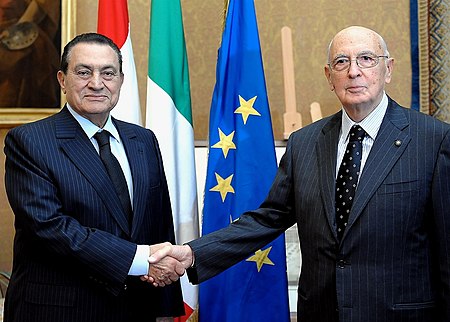 Fail:Hosni Mubarak with Italian president Giorgio Napolitano October 2009.jpg