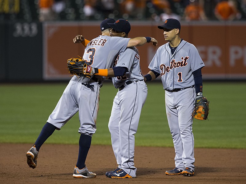 File:Ian Kinsler, Yoenis Céspedes and José Iglesias on July 30, 2015.jpg