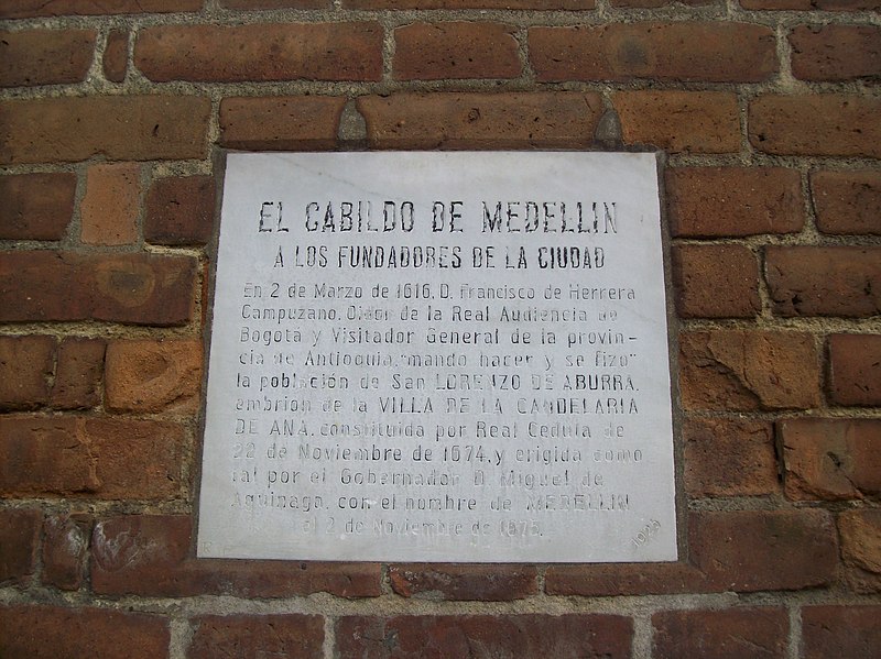 File:Iglesia de San José del Poblado-placa exterior.jpg