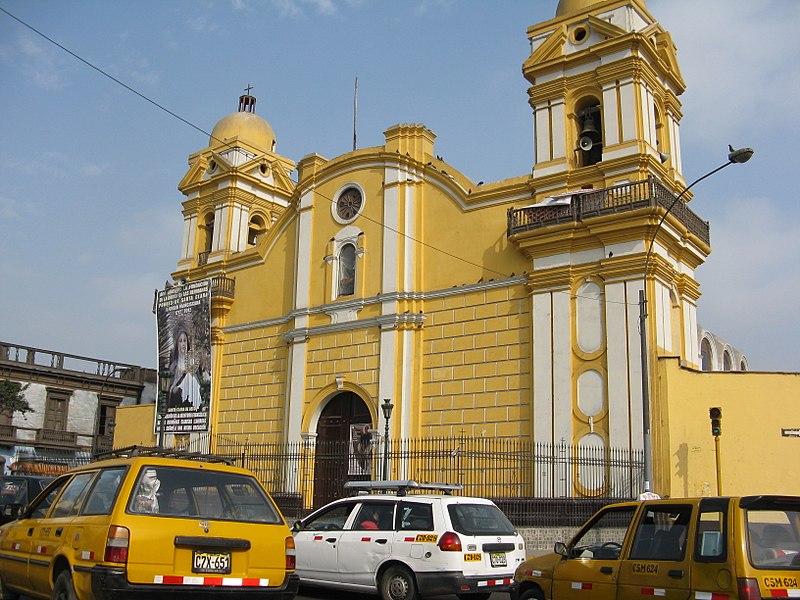 File:Iglesia de Santa Clara en Barrios Altos.jpg