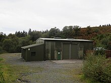 The turbines are housed in an unremarkable building, while the 1980s scheme turbine house is located behind this structure. Inver 1466.jpg