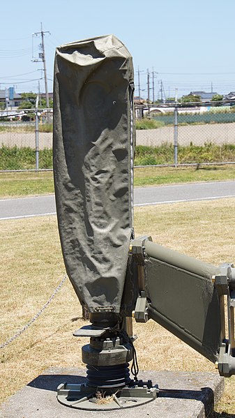 File:JASDF J TPS-101 Radar(NAS-79 Antenna unit) outrigger at Miho Air Base May 28, 2017 02.jpg