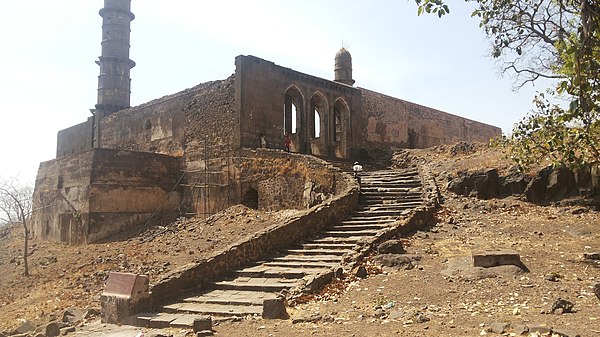 Jama Masjid on top of Asirgarh (Asir) Fort.