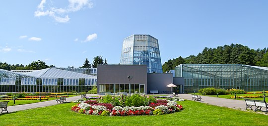 El edificio principal del Jardín Botánico de Tallin