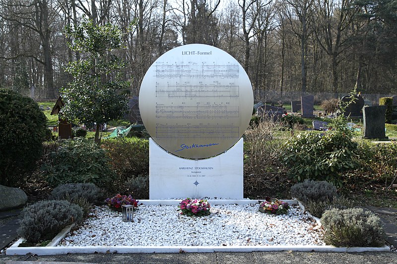 File:Kürten - Waldfriedhof - Stockhausen 01 ies.jpg