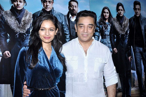 Kamal Haasan and Pooja Kumar at Vishwaroopam media meet