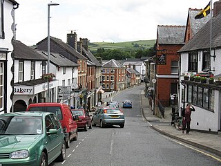 <span class="mw-page-title-main">Knighton, Powys</span> Town in counties of Powys and Shropshire, Wales & England