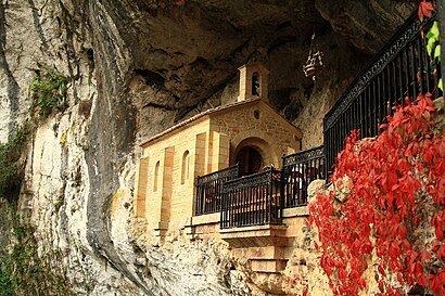 How to get to Santuario de Covadonga with public transit - About the place