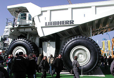 Liebherr T282 dumper 375px-Liebherr_T282