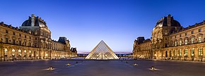 Louvre_Courtyard%2C_Looking_West.jpg