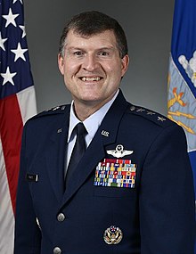 Teğmen Gen. S. Clinton Hinote.jpg