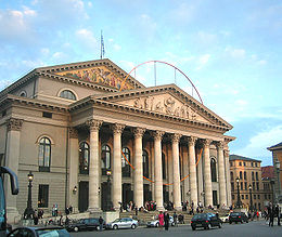 Teatro Nacional de München.jpg