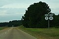 File:MS7 MS315 South Signs (44369729515).jpg