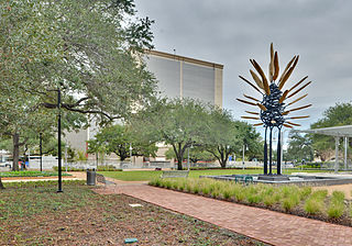 <i>Points of View</i> (Surls) 1991 sculpture by James Surls in Houston, Texas, U.S.