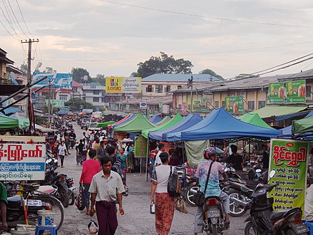Night market in Pyin U Lwin