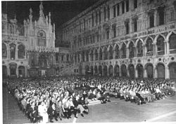 Mostra di Venezia al Palazzo Ducale 1947.jpg