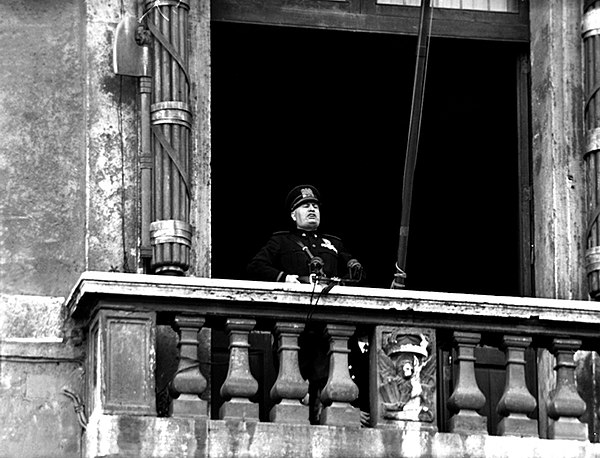 Mussolini delivering his declaration of war speech, from the balcony of the Palazzo Venezia in Rome