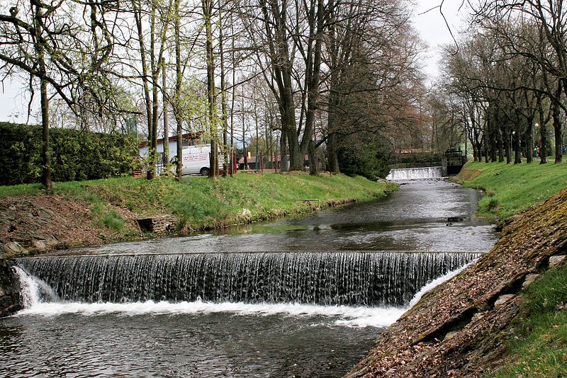 File:Nýrsko, kaskády Úhlava.jpg