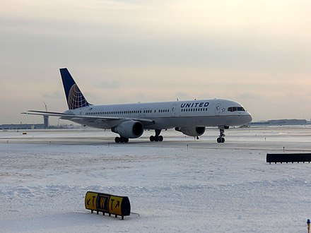 United Airlines taxiing