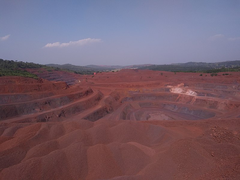 File:One of the iron ore mines in Keonjhar district.jpg
