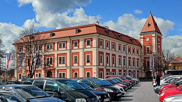 Ostrov Castle