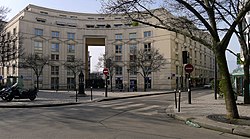 Place de l'Abbé-Jean-Lebeuf, gesehen von der Rue Guilleminot
