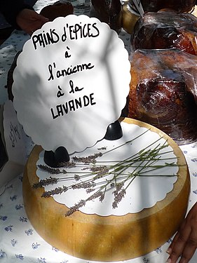 Lavendel peperkoek op de Sault market.jpg