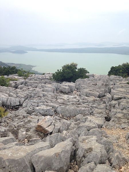 Datei:Park Prirode Vransko jezero-Kamenjak.jpg