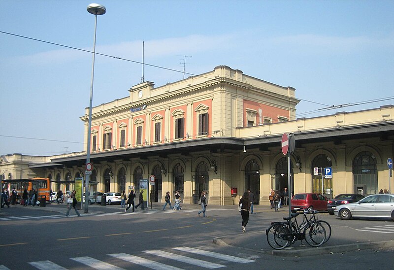 File:Parma Stazione.jpg