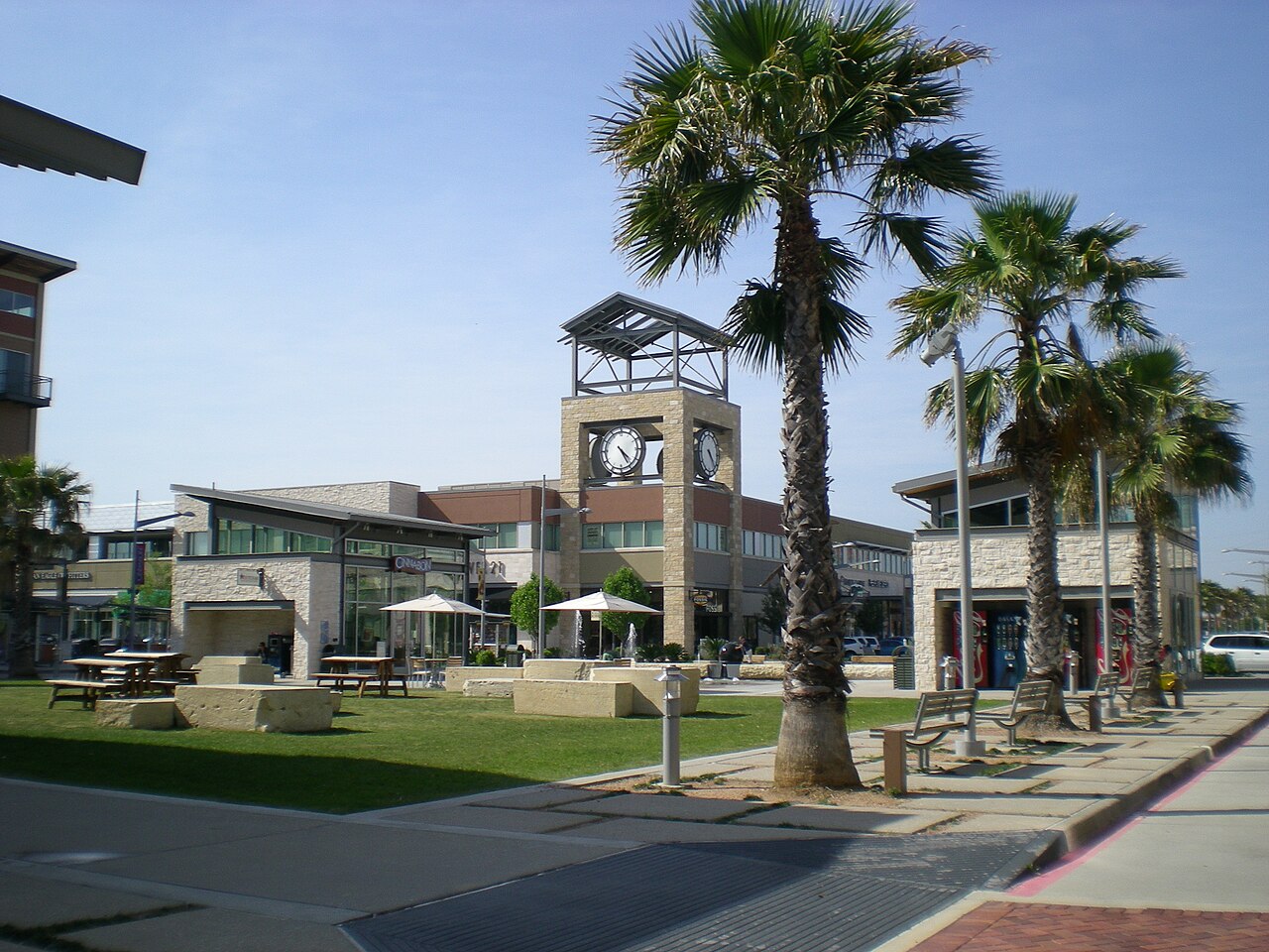 Pearland Town Center.jpg