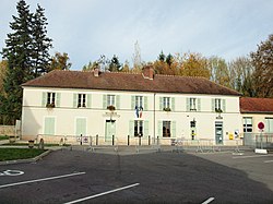Pierre-Levée-FR-77-mairie & poste-2.jpg