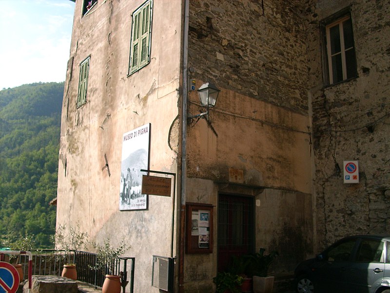 File:Pigna (IM)-IMG 0193.JPG