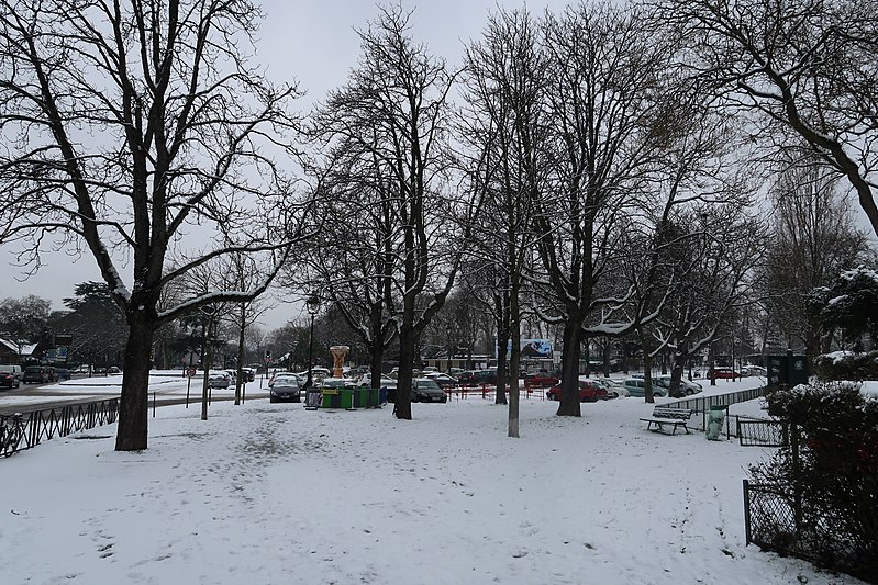 File:Place de la porte d'Auteuil neige 1.jpg