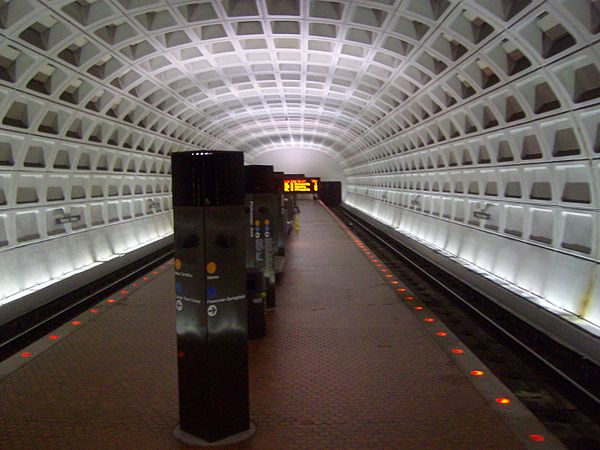 Potomac Avenue station