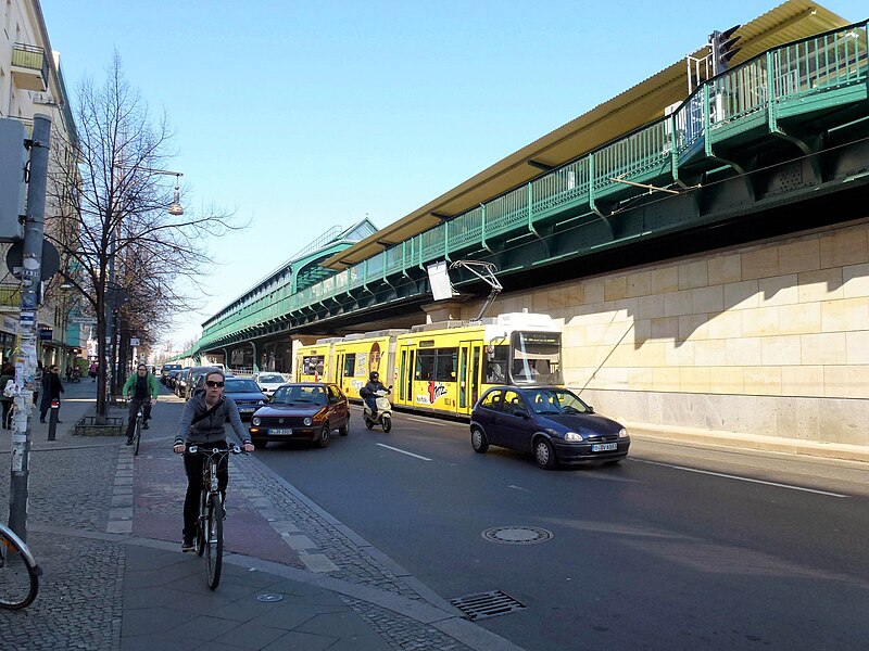 File:Prenzlauer Berg Schönhauser Allee Kopenhagener Straße.jpg