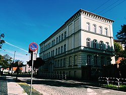 Jan Kochanowski Primary School No. 3 by Kamienna Street.