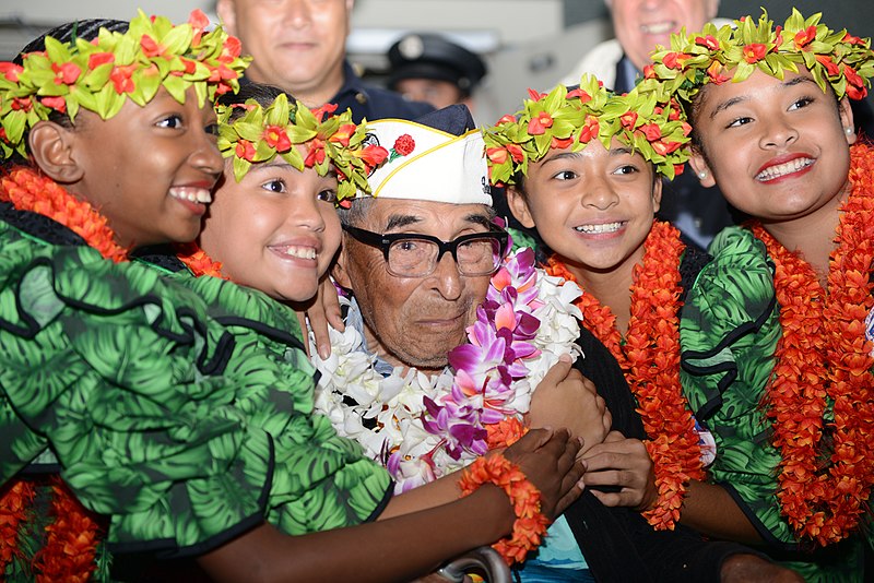 File:Ray Chavez, a 104-year-old Navy veteran and the oldest surviving Pearl Harbor veteran. (31437017055).jpg